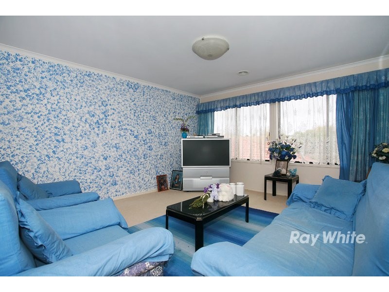 4 Brady Close, Lynbrook VIC 3975