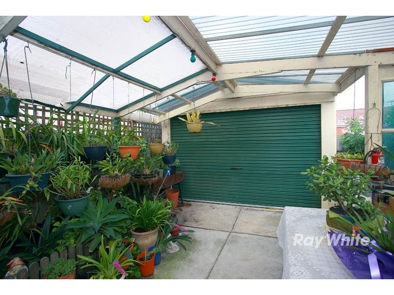 4 Allemby Drive, Cranbourne VIC 3977