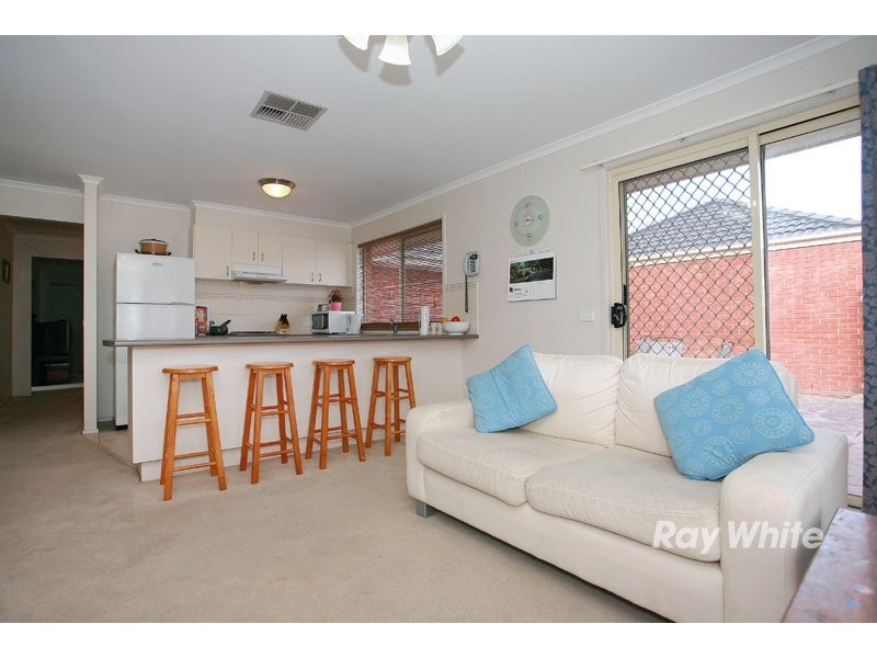 27 Genista Road, Cranbourne VIC 3977