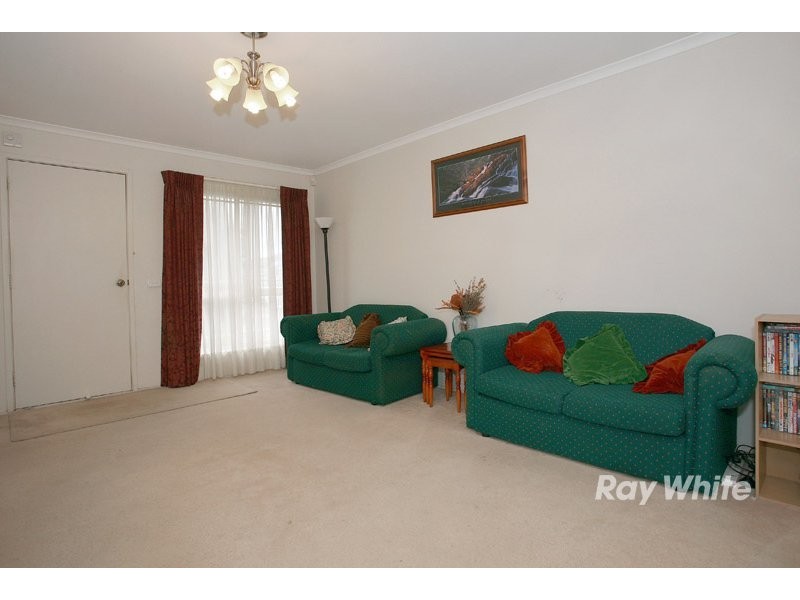 27 Genista Road, Cranbourne VIC 3977