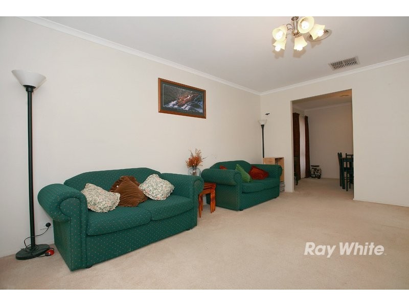 27 Genista Road, Cranbourne VIC 3977