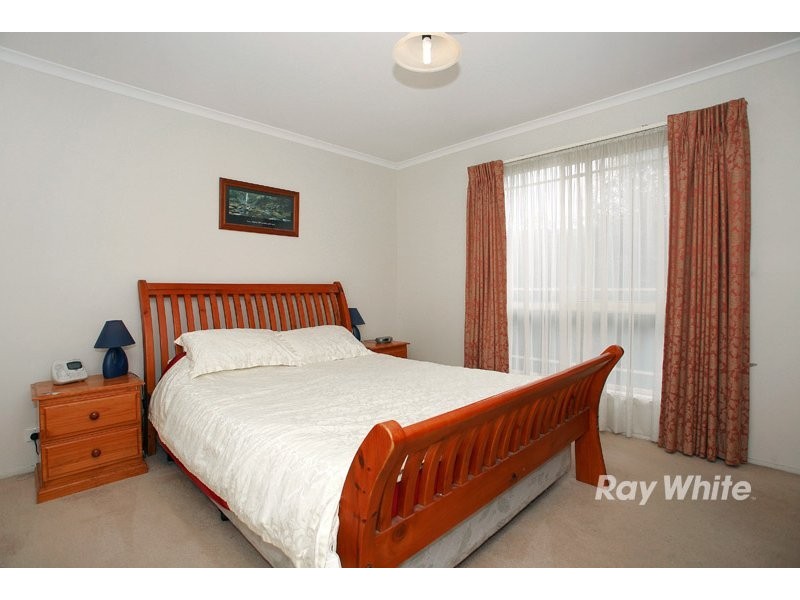 27 Genista Road, Cranbourne VIC 3977