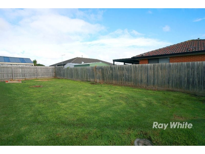 27 Genista Road, Cranbourne VIC 3977