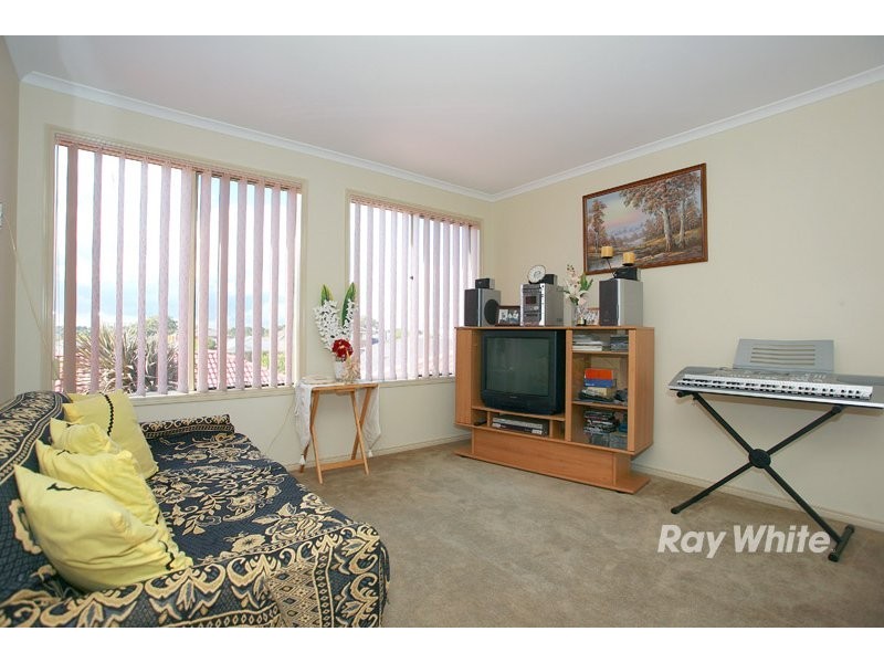 6 Waterbush Crescent, Lyndhurst VIC 3975