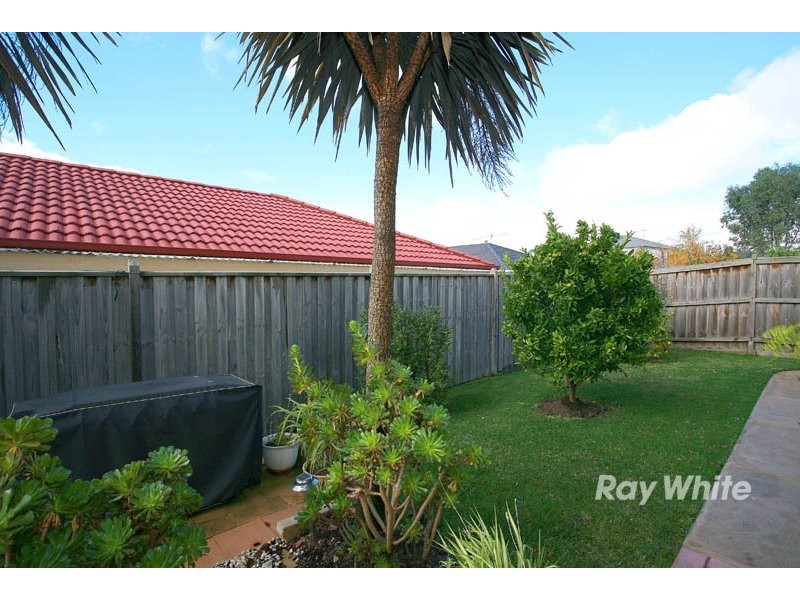 6 Waterbush Crescent, Lyndhurst VIC 3975