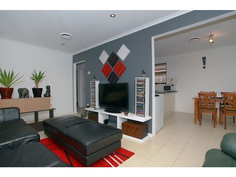 6 Latrobe Street, Cranbourne VIC 3977