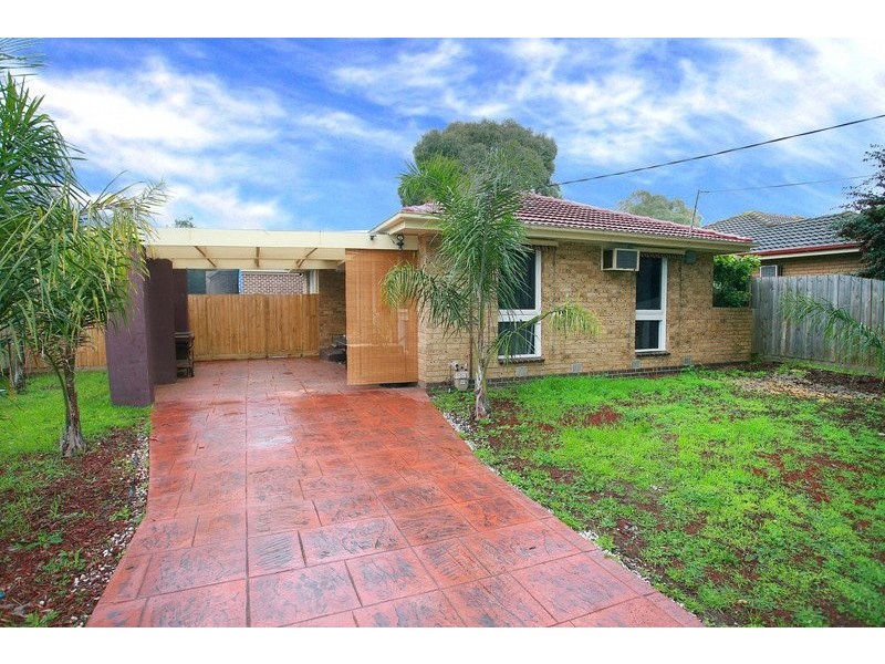 6 Latrobe Street, Cranbourne VIC 3977