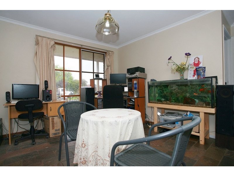 26 Hazelwood Avenue, Cranbourne VIC 3977