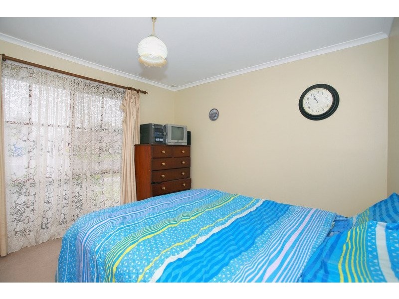 26 Hazelwood Avenue, Cranbourne VIC 3977