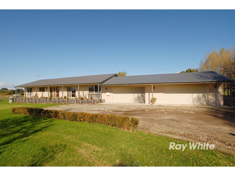 72 Browns Road, Devon Meadows VIC 3977
