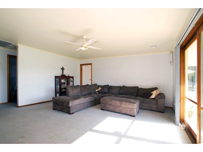 72 Browns Road, Devon Meadows VIC 3977