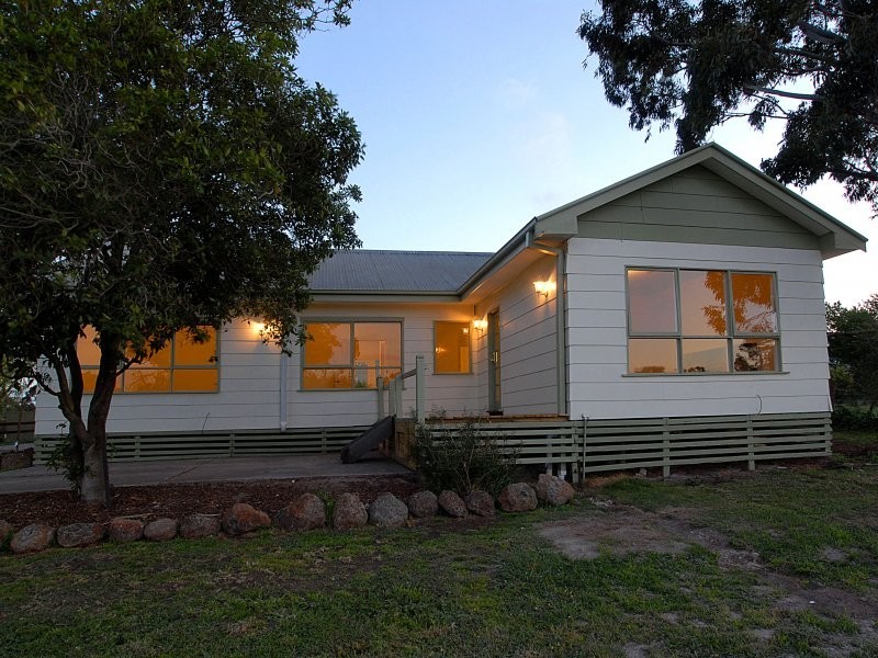 76 Browns Road, Devon Meadows VIC 3977