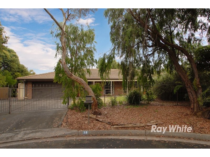 18 Heron Close, Blind Bight VIC 3980