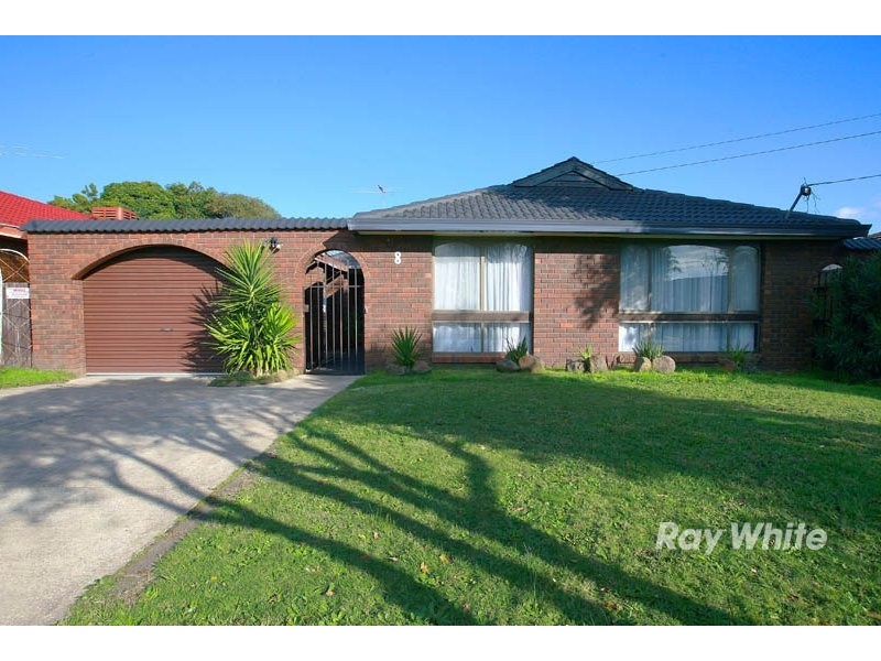 8 Fenfield Street, Cranbourne VIC 3977
