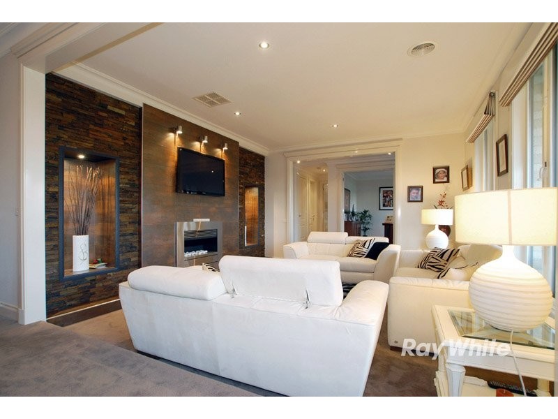 94-96 Lakes Boulevard, Pearcedale VIC 3912