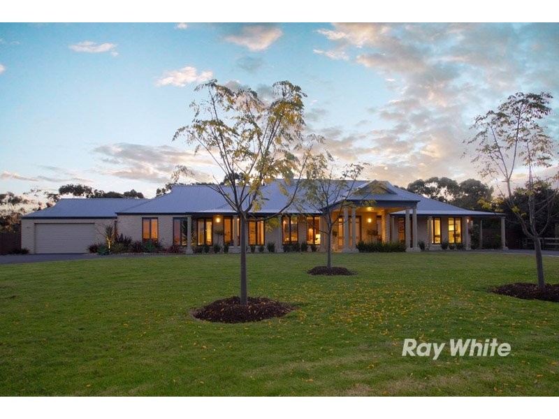 94-96 Lakes Boulevard, Pearcedale VIC 3912