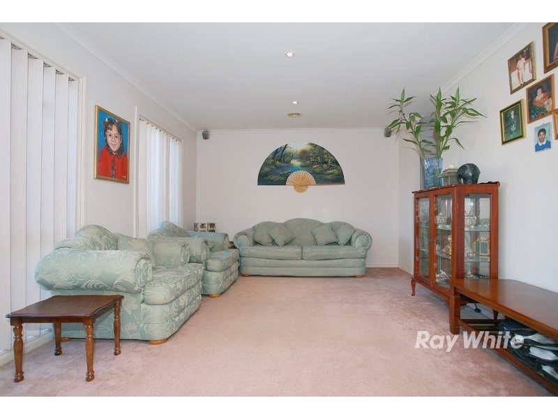 5 Tad Court, Cranbourne North VIC 3977