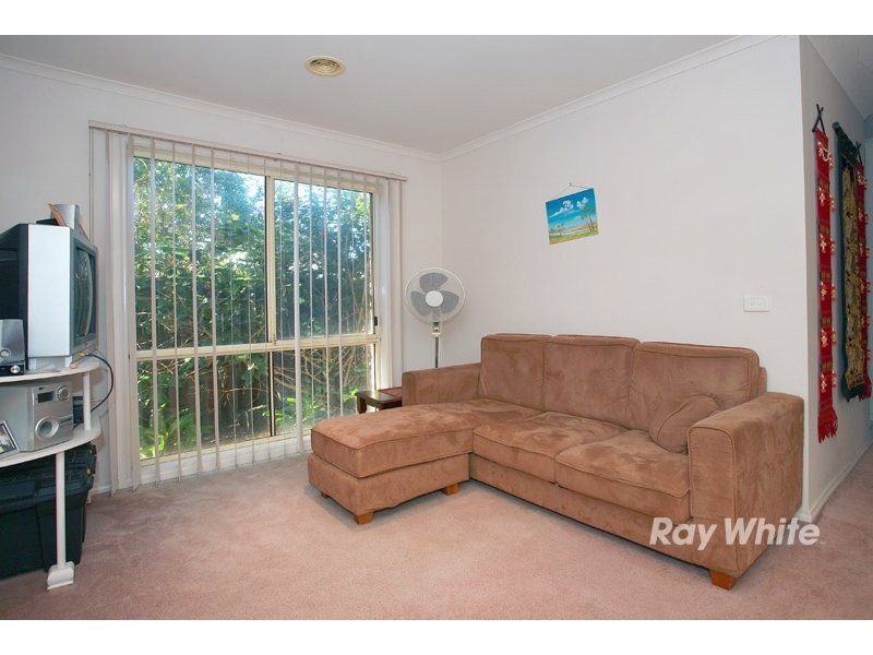 5 Tad Court, Cranbourne North VIC 3977