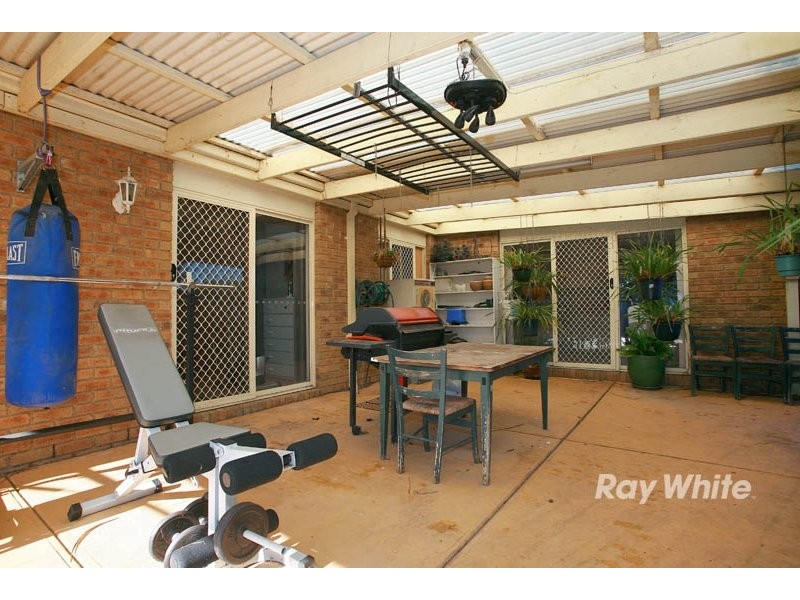 5 Tad Court, Cranbourne North VIC 3977