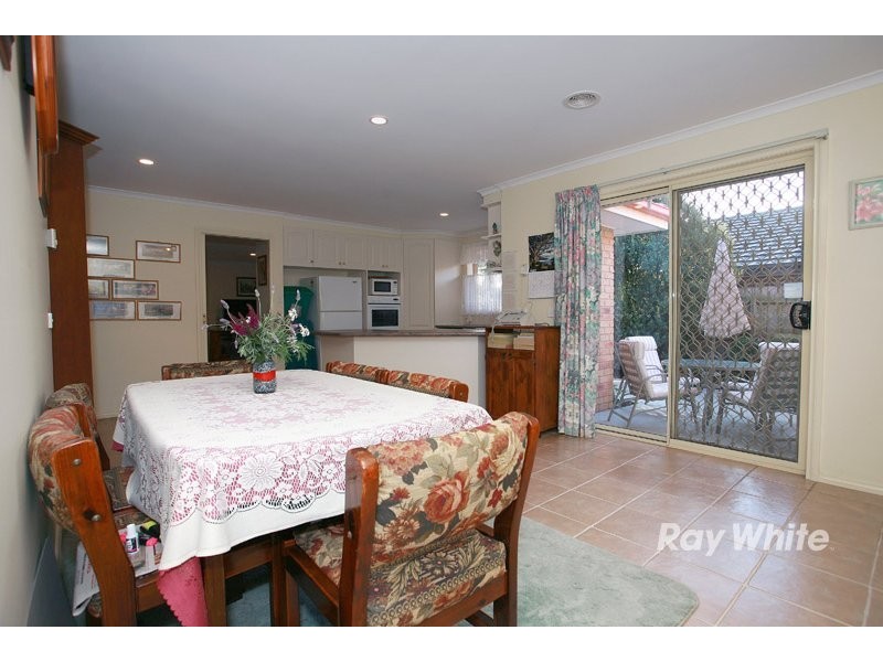 64 Scarborough Avenue, Cranbourne VIC 3977