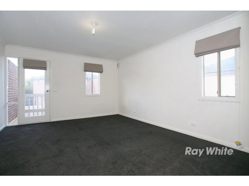 1 Lower Mews, Lynbrook VIC 3975