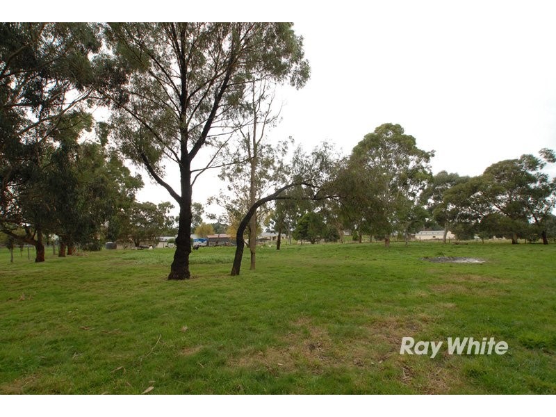 75 Finsbury Road, Devon Meadows VIC 3977