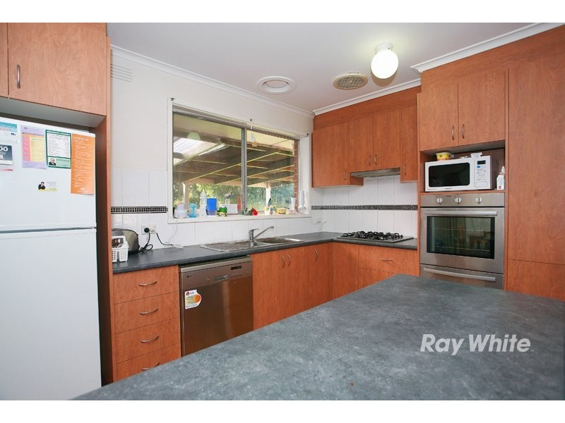 9 Campbell Parade, Cranbourne VIC 3977