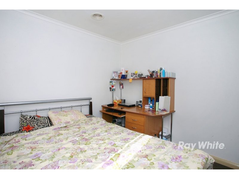 9 Campbell Parade, Cranbourne VIC 3977