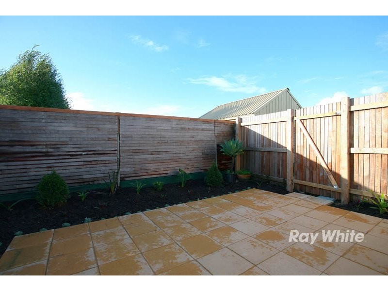 15A Jacinta Drive, Cranbourne VIC 3977
