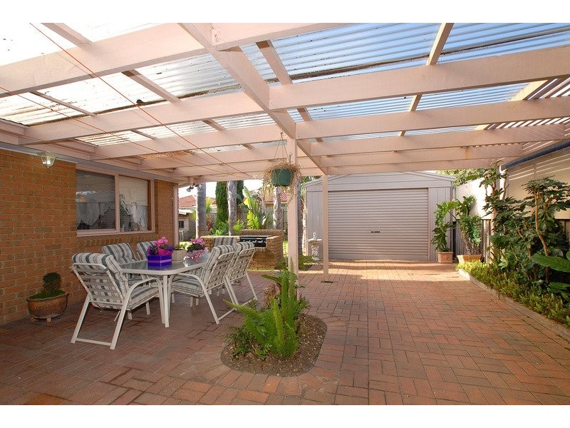 10 Fosters Court, Cranbourne VIC 3977