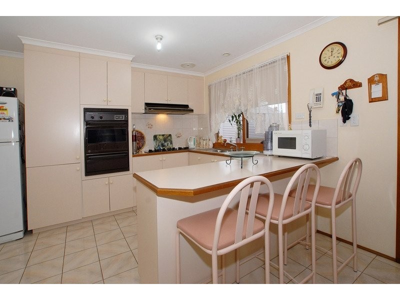 10 Fosters Court, Cranbourne VIC 3977