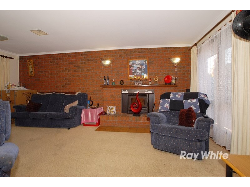 37 Houlder Avenue, Junction Village VIC 3977