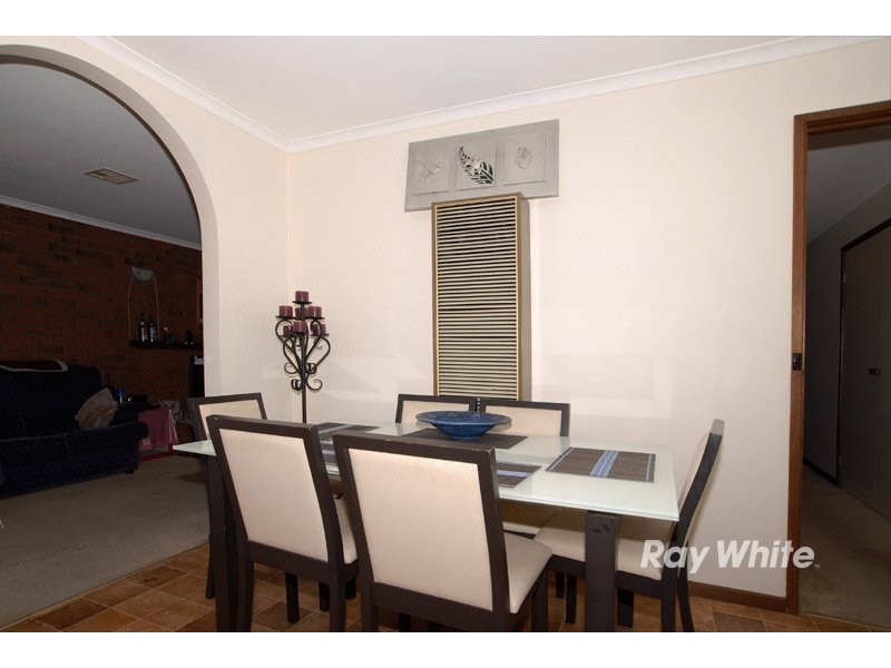 37 Houlder Avenue, Junction Village VIC 3977