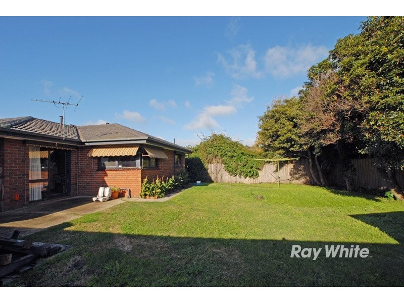37 Houlder Avenue, Junction Village VIC 3977