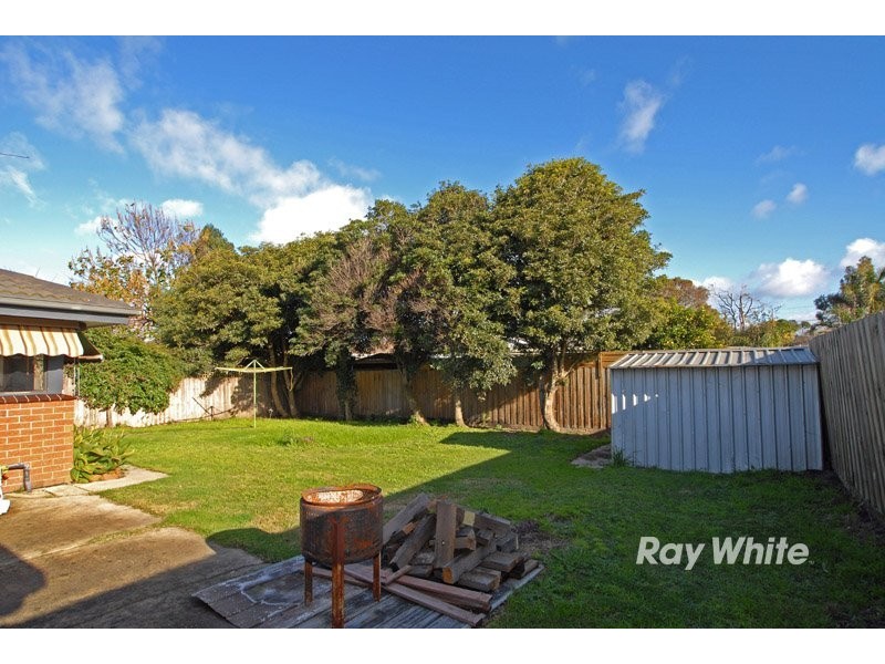 37 Houlder Avenue, Junction Village VIC 3977