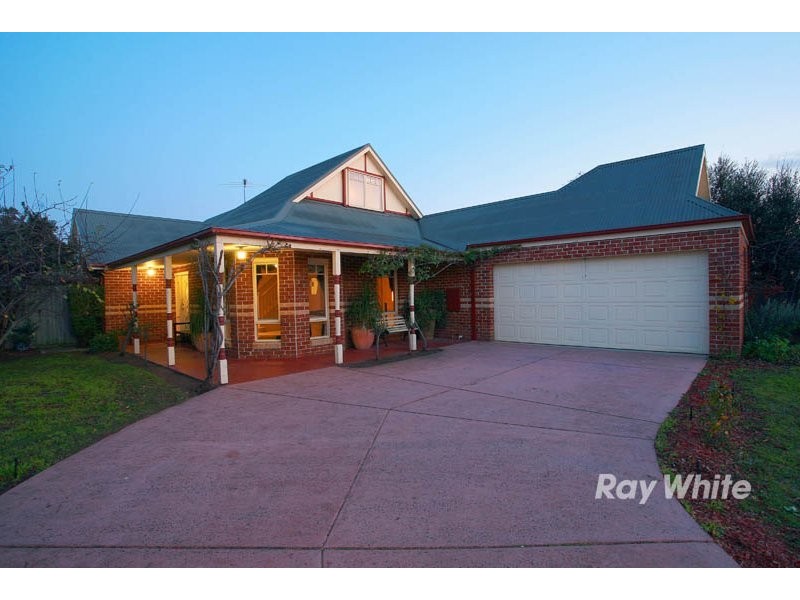 15 Littlecroft Avenue, Narre Warren South VIC 3805