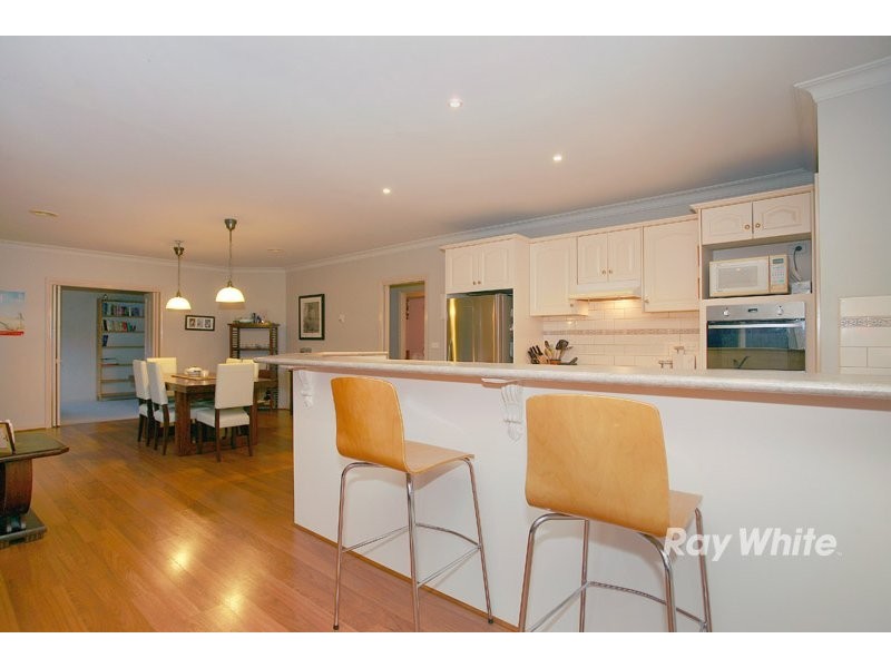 15 Littlecroft Avenue, Narre Warren South VIC 3805