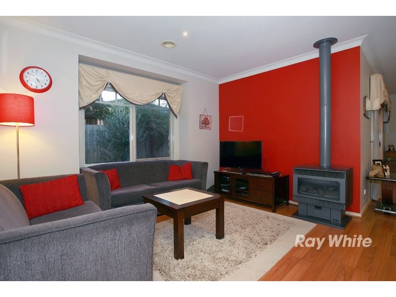 15 Littlecroft Avenue, Narre Warren South VIC 3805