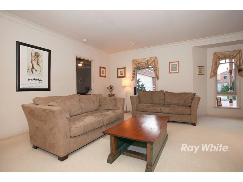 15 Littlecroft Avenue, Narre Warren South VIC 3805