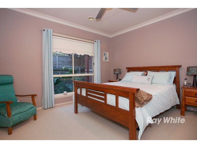 15 Littlecroft Avenue, Narre Warren South VIC 3805