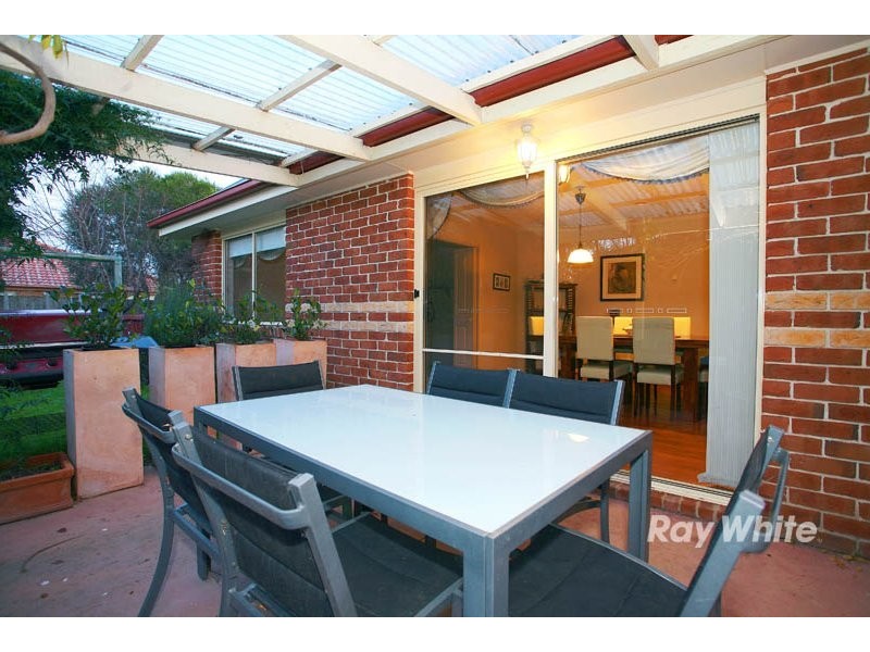 15 Littlecroft Avenue, Narre Warren South VIC 3805