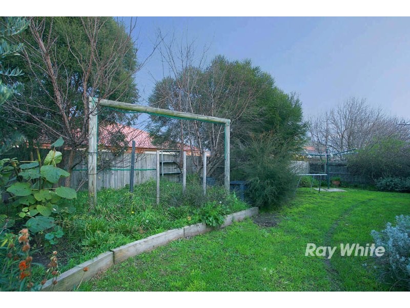 15 Littlecroft Avenue, Narre Warren South VIC 3805