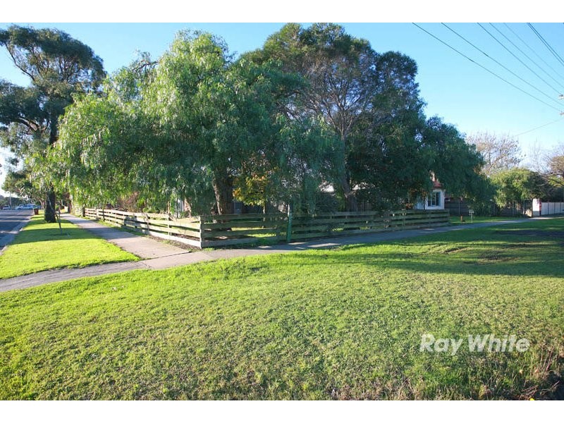 199 & 201 Sladen Street, Cranbourne VIC 3977