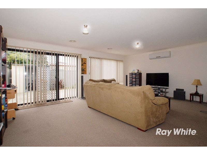36a Greenaway Terrace, Cranbourne East VIC 3977