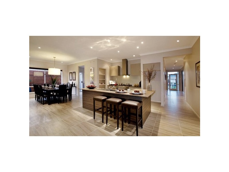 5 Kindred Avenue, Cranbourne North VIC 3977