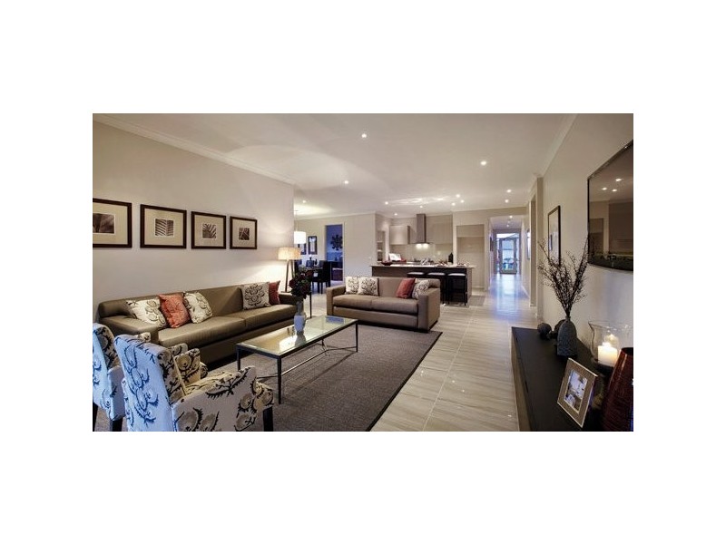 5 Kindred Avenue, Cranbourne North VIC 3977