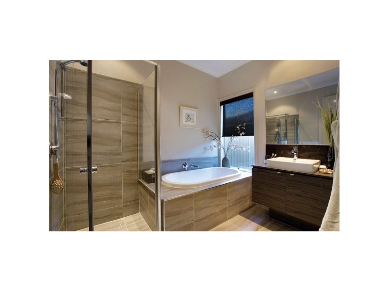 5 Kindred Avenue, Cranbourne North VIC 3977