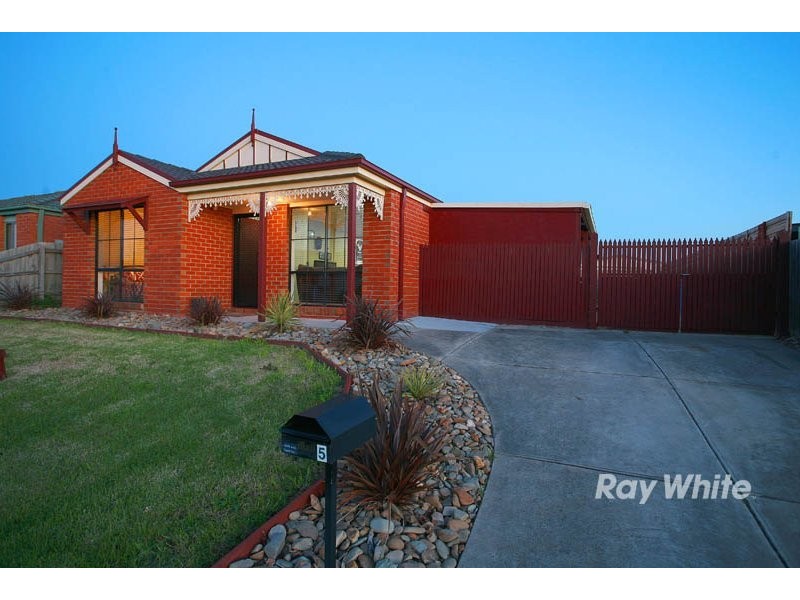 5 Tauna Place, Cranbourne VIC 3977