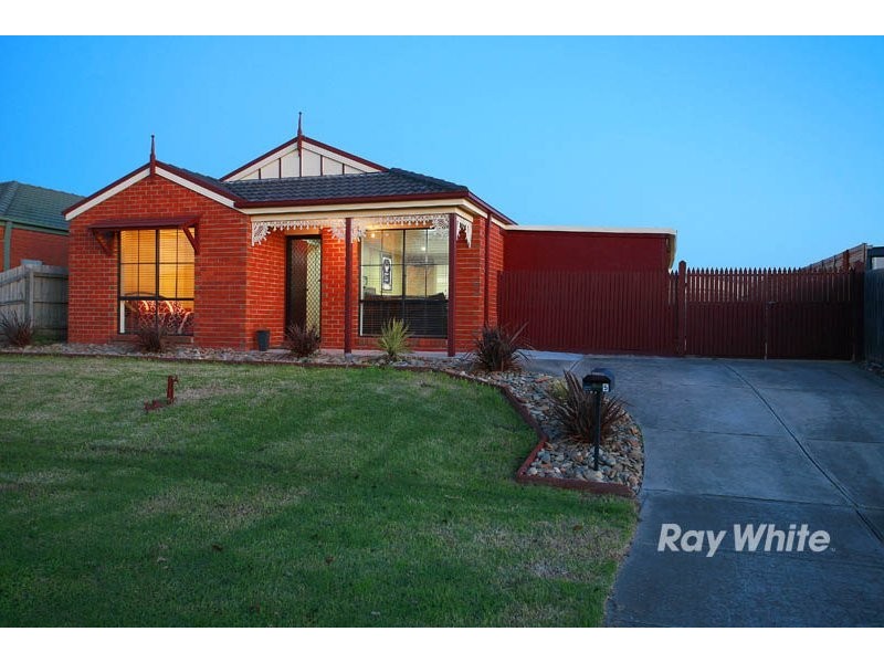 5 Tauna Place, Cranbourne VIC 3977