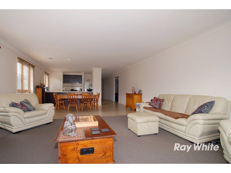 49 Tyndall Street, Cranbourne VIC 3977